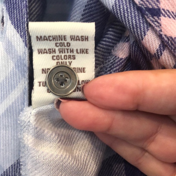 Vintage Havana Small plaid peek a boo shoulder top - Picture 4 of 4